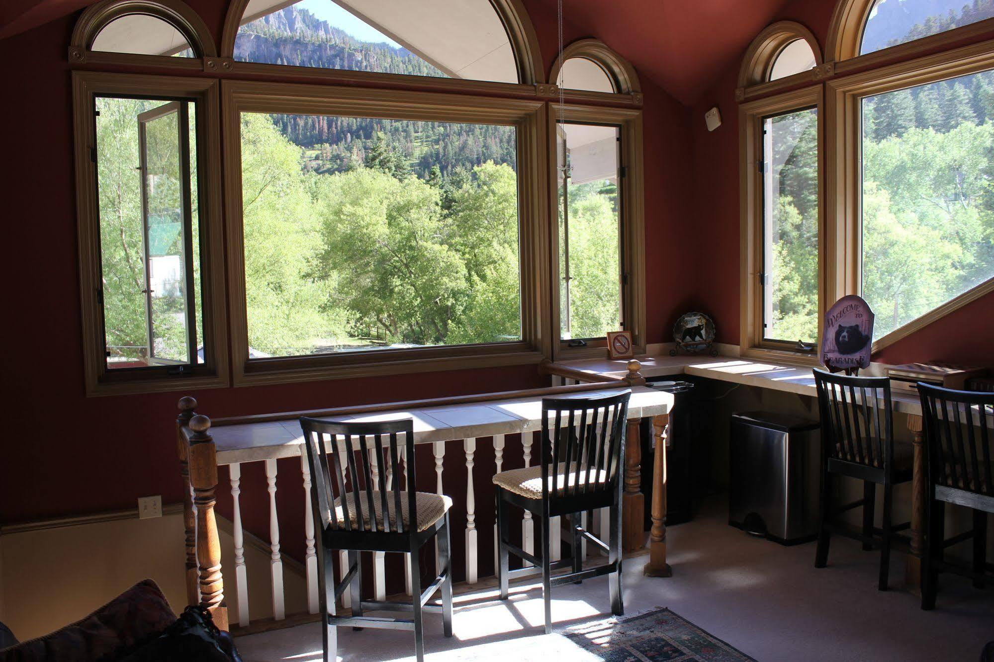 Black Bear Manor Bed & Breakfast Ouray Bagian luar foto