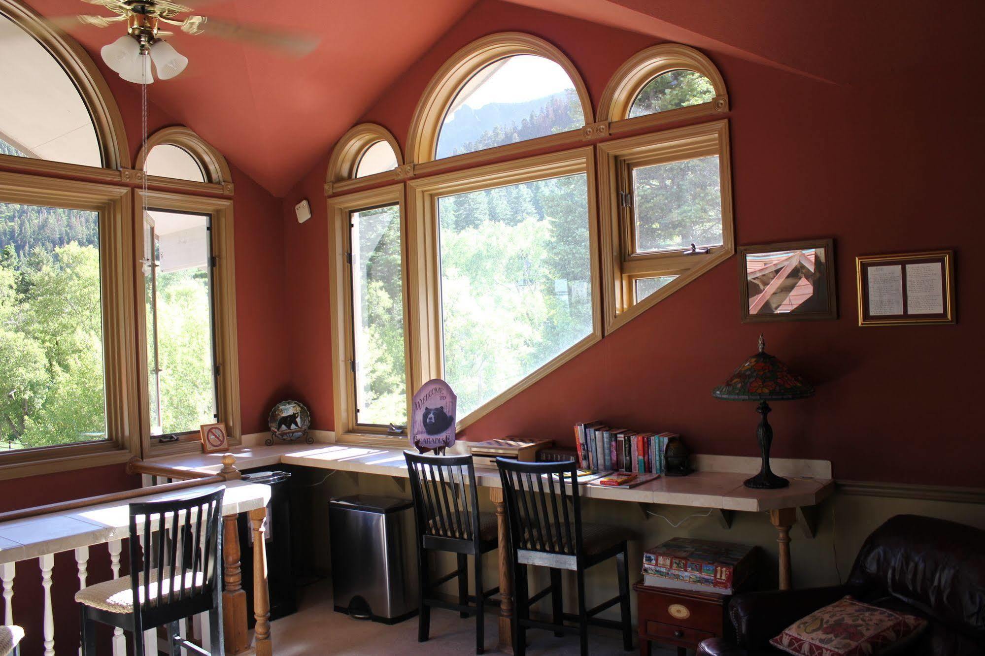 Black Bear Manor Bed & Breakfast Ouray Bagian luar foto